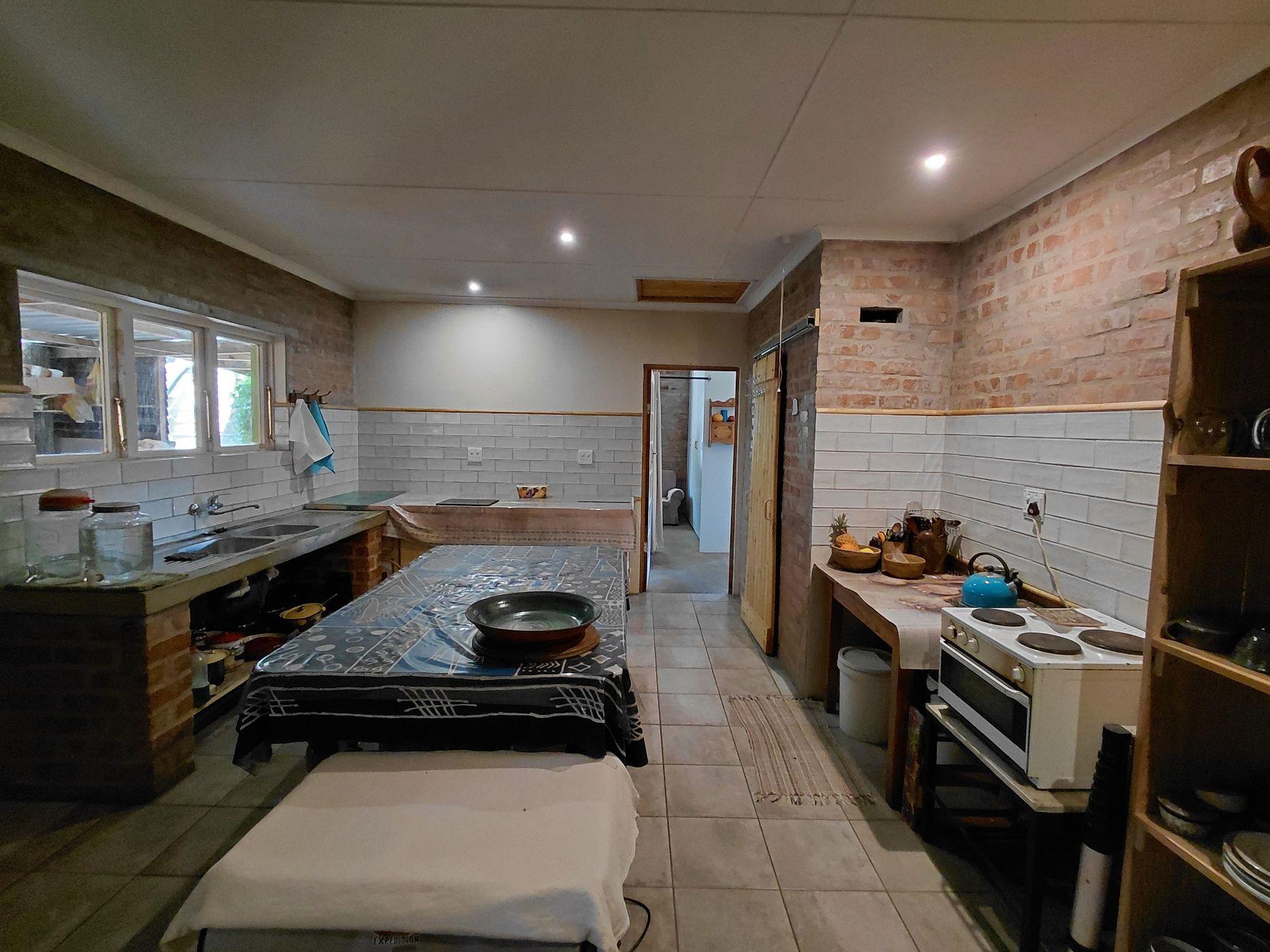 Image 4 of 6