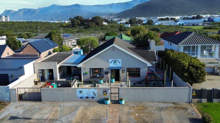 Main property image