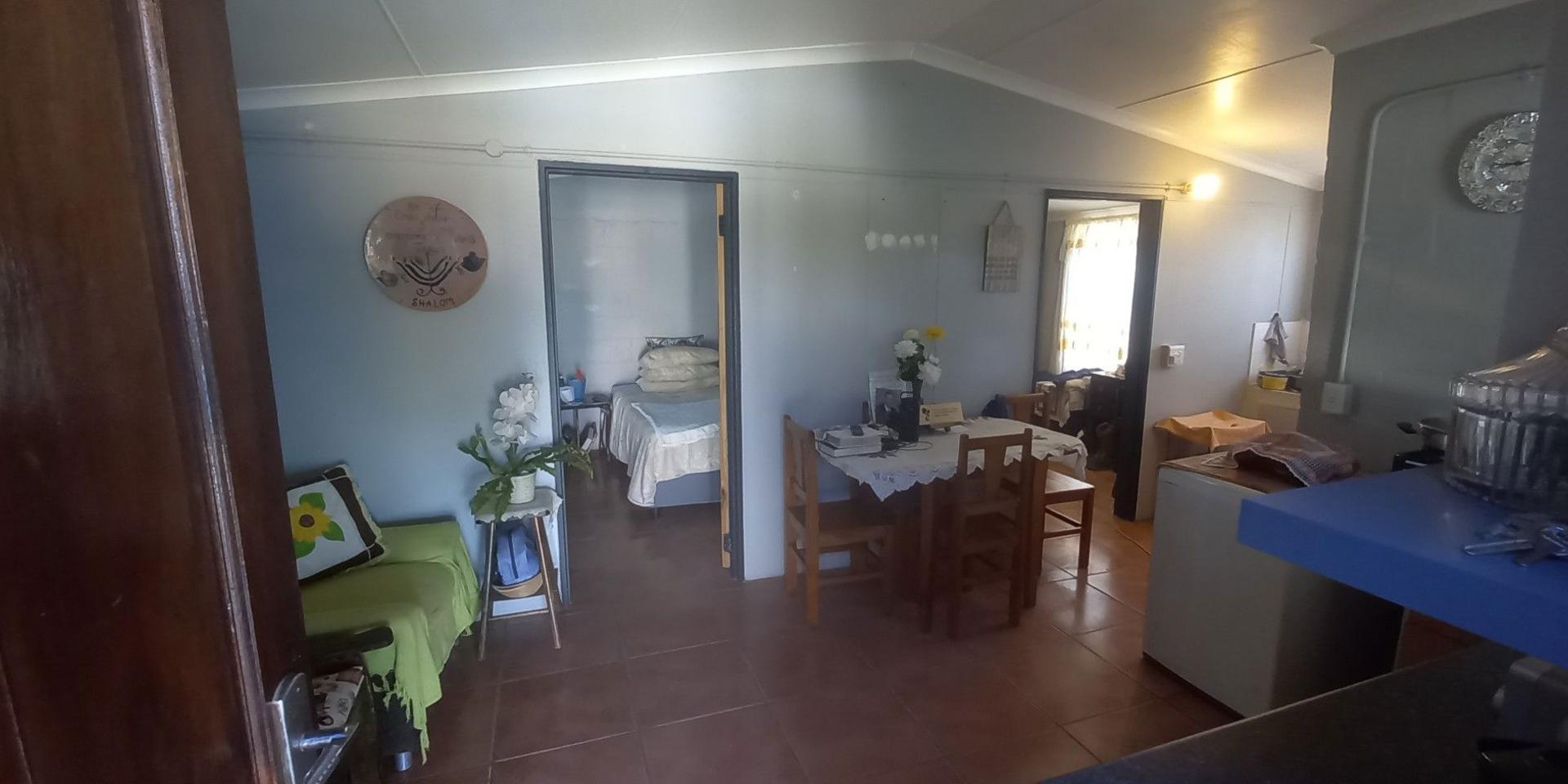 Image 4 of 6