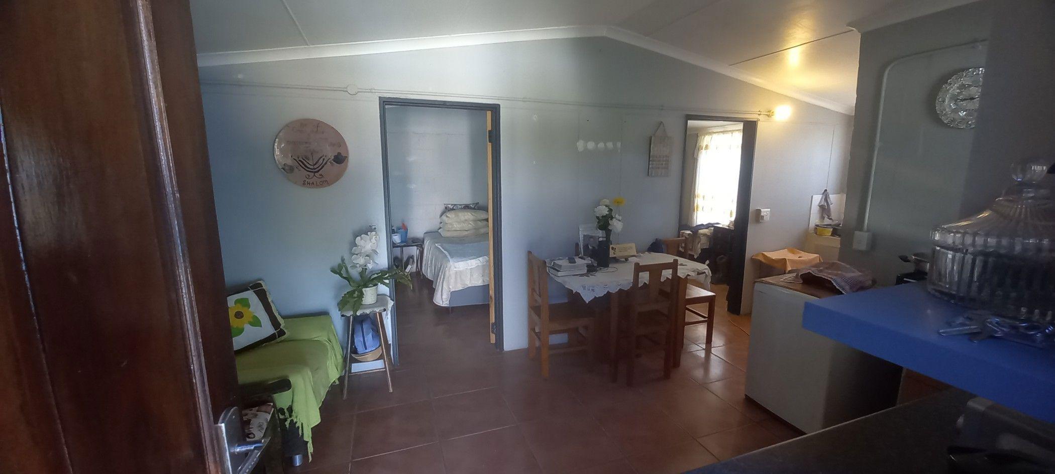 Image 4 of 6