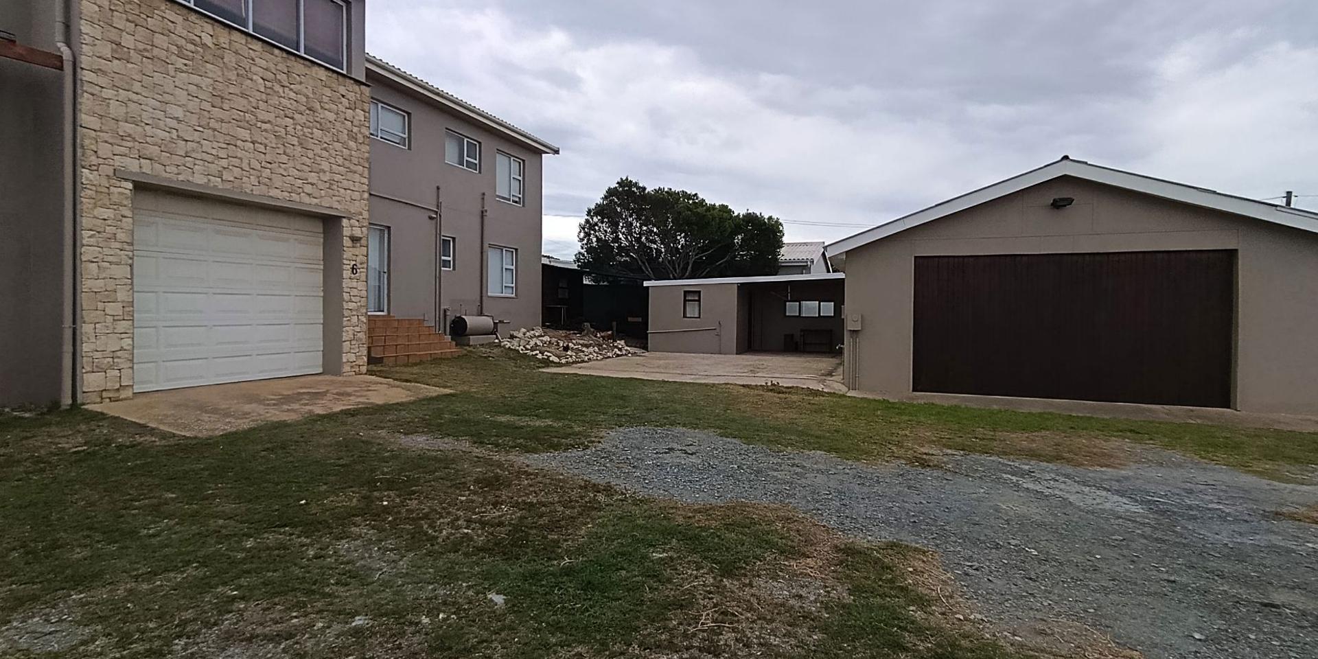 Image 2 of 6