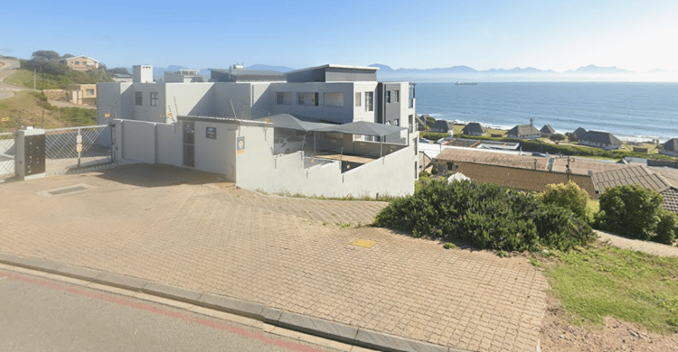 Main property image