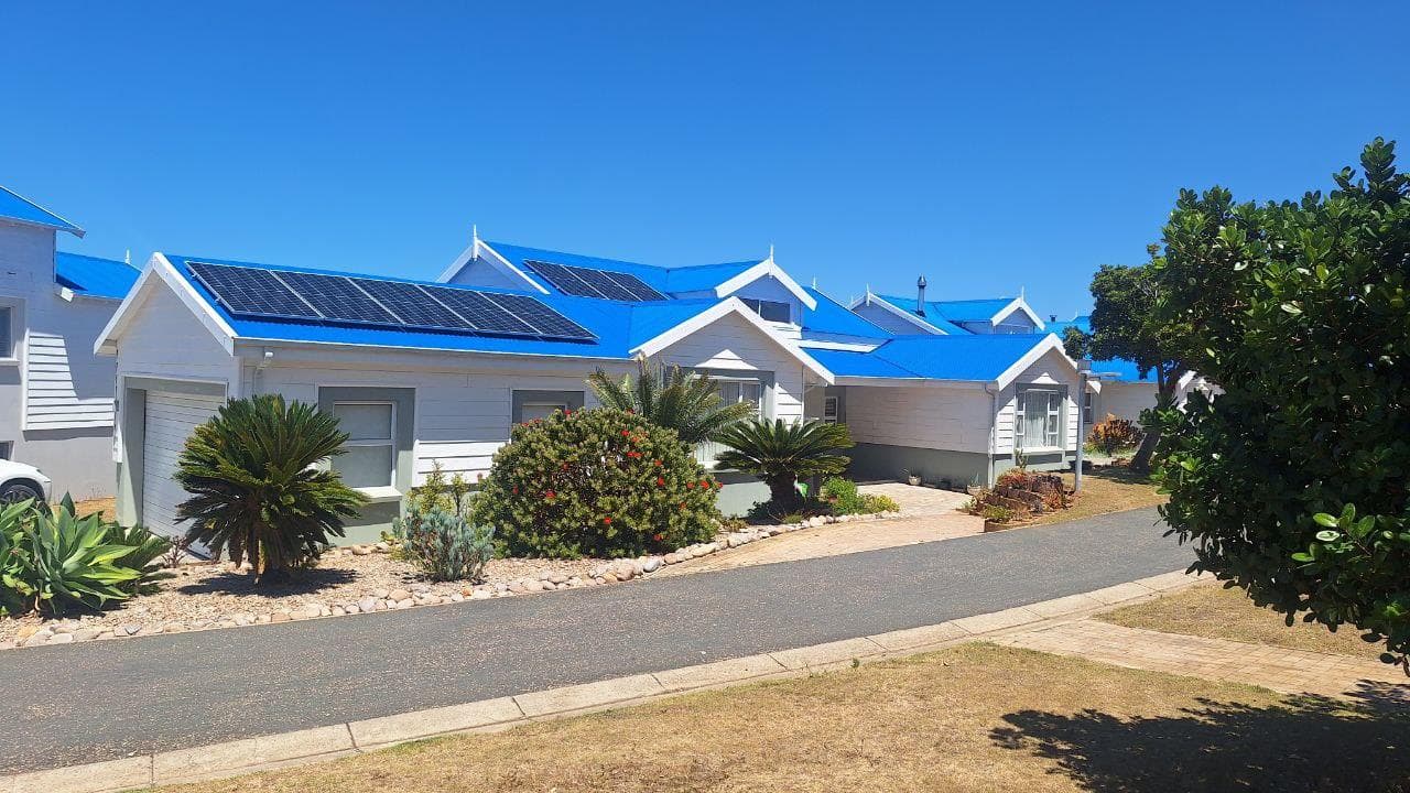 Image 2 of 6