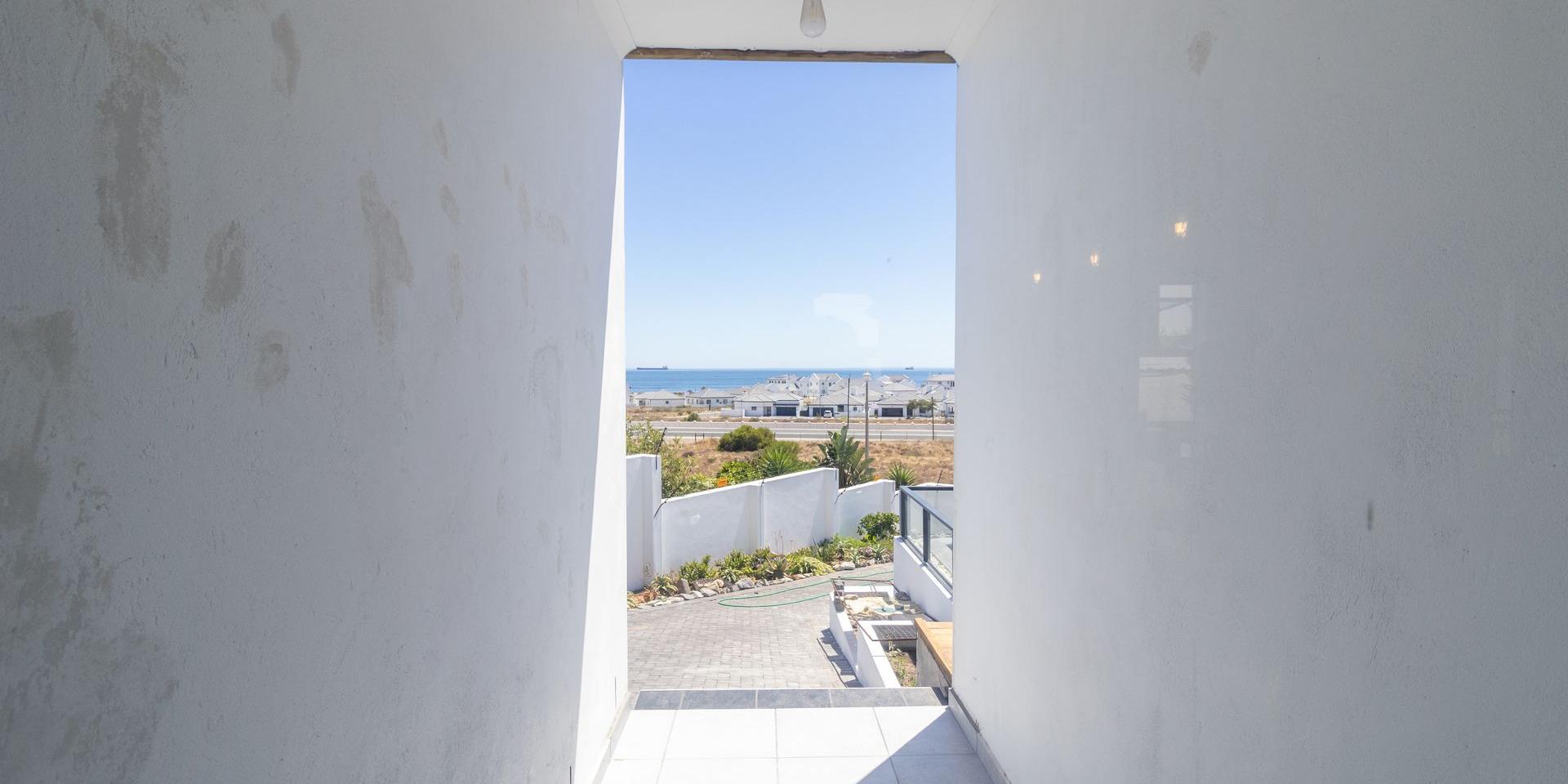 Image 5 of 6