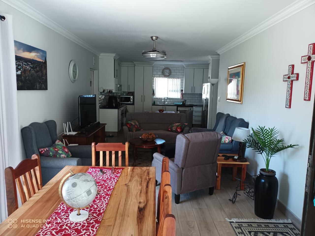Image 4 of 6
