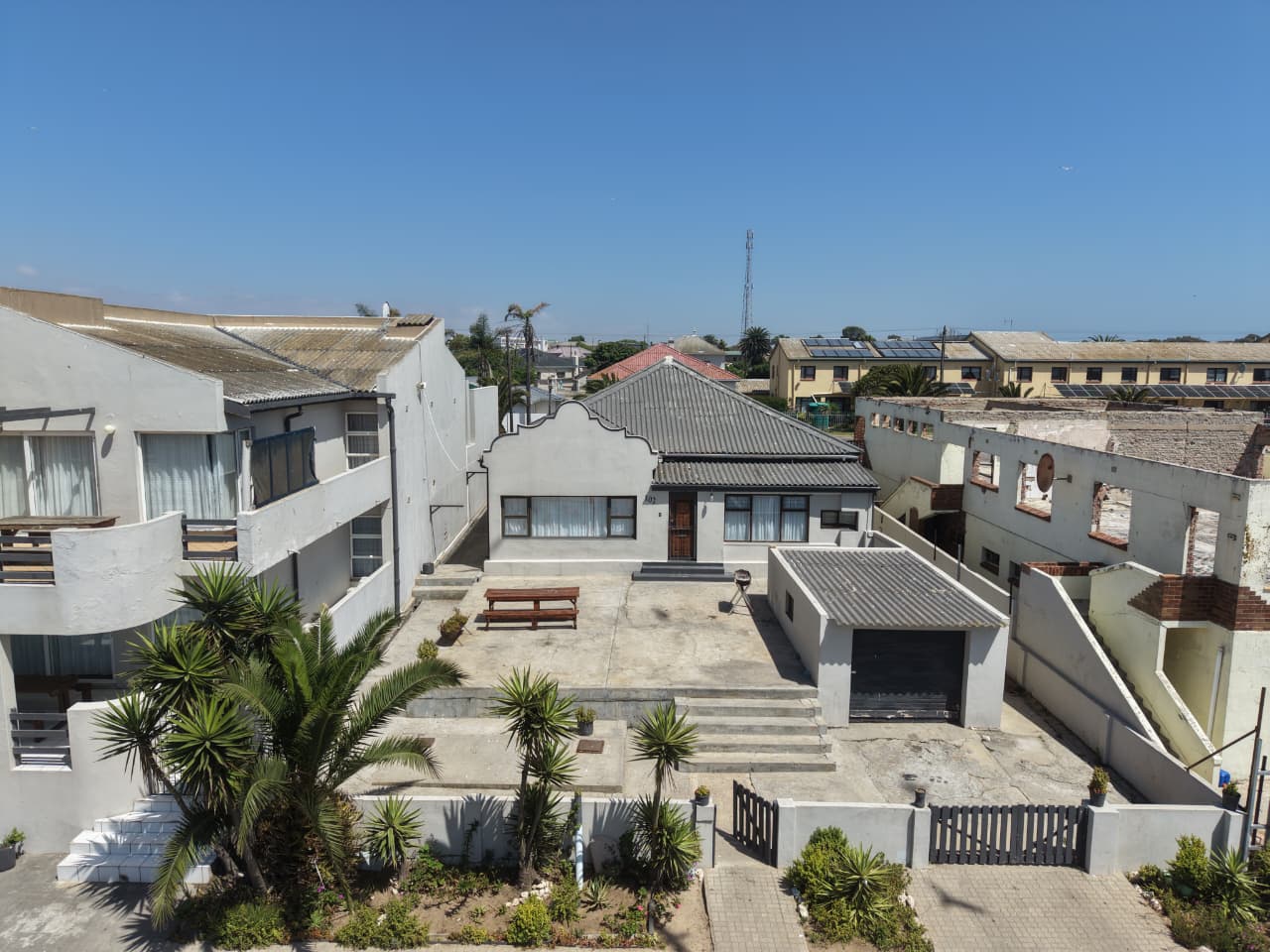 Image 1 of 6