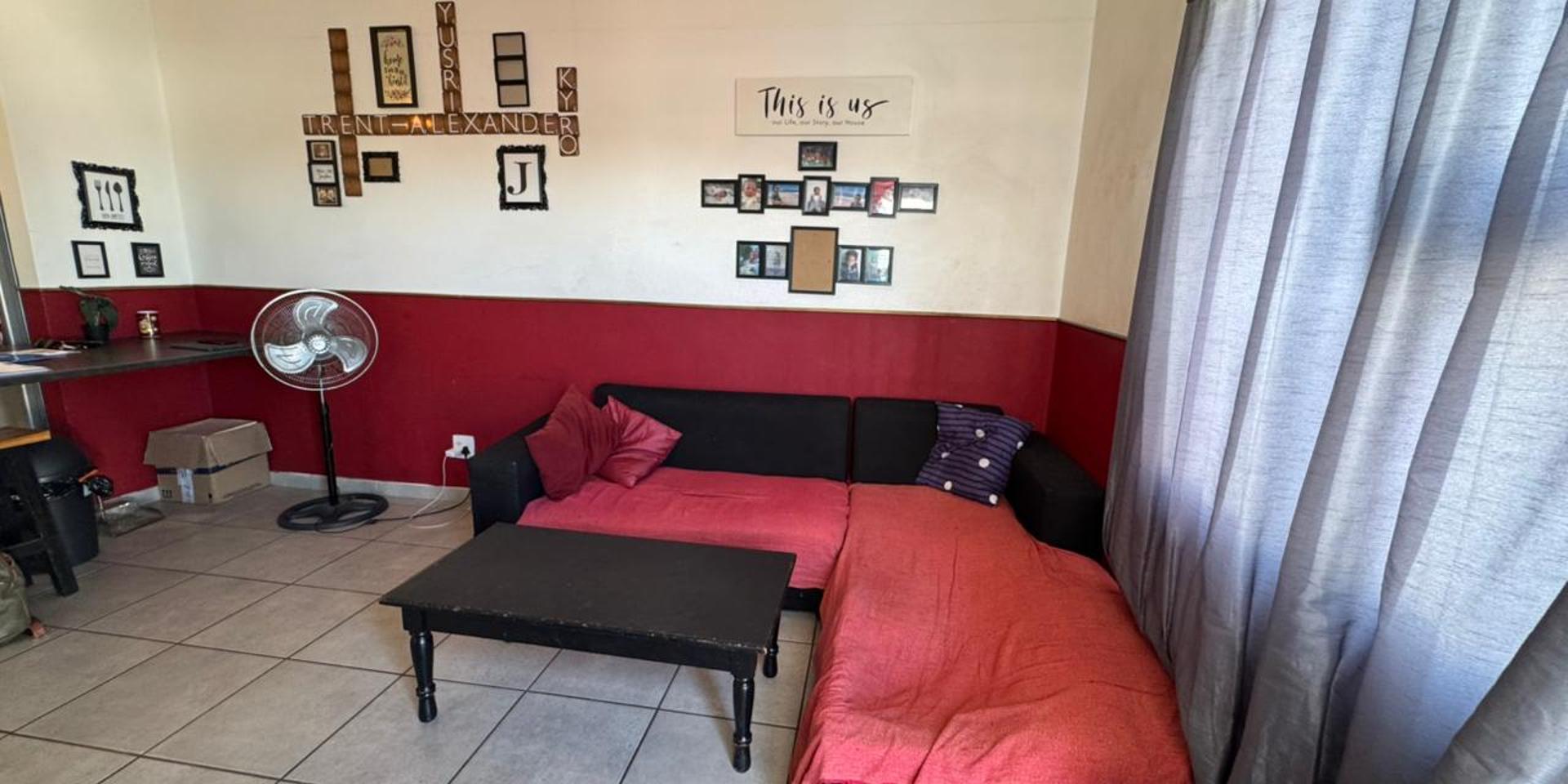 Image 4 of 6