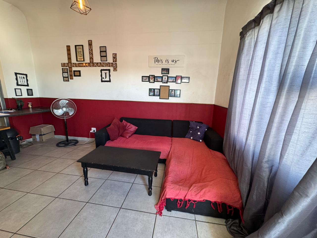 Image 4 of 6