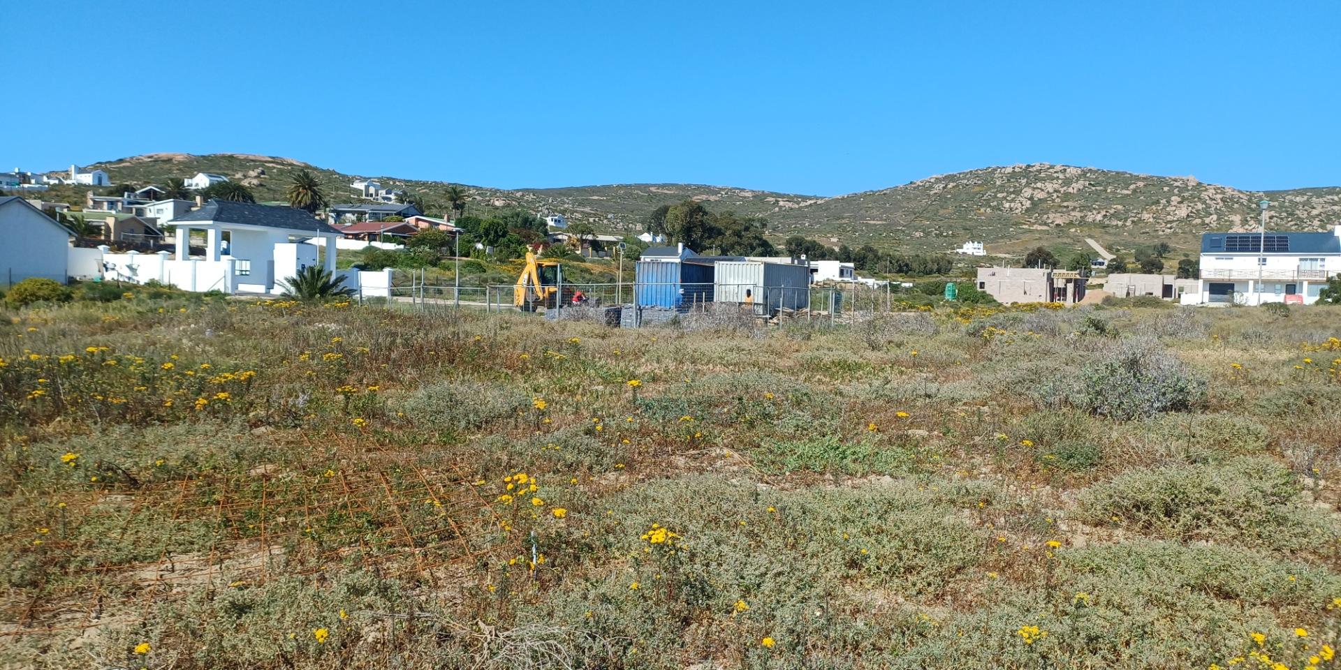 Image 4 of 6