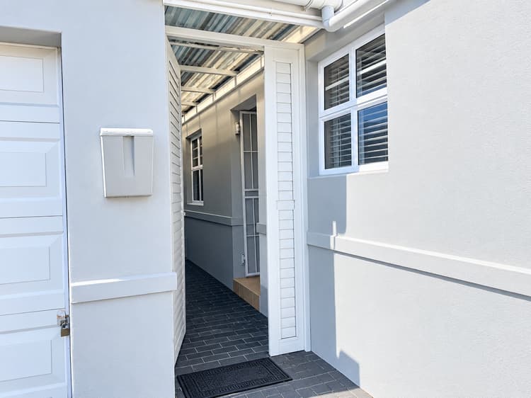 Main property image