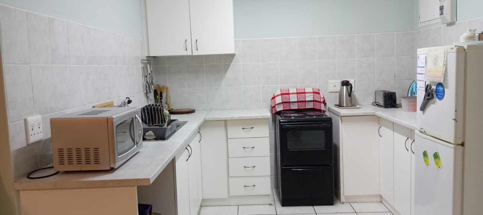 Image 4 of 6