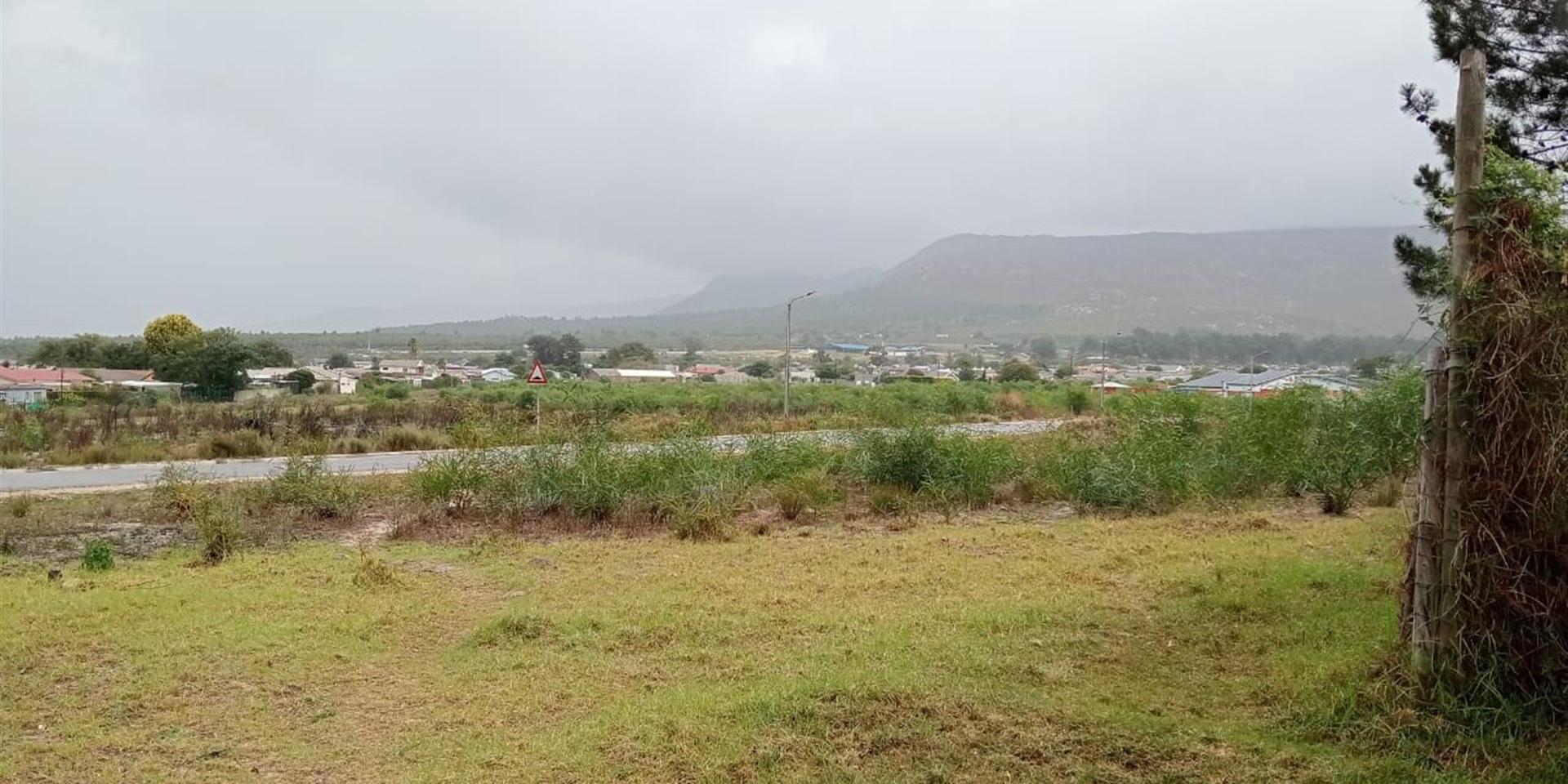Image 2 of 6