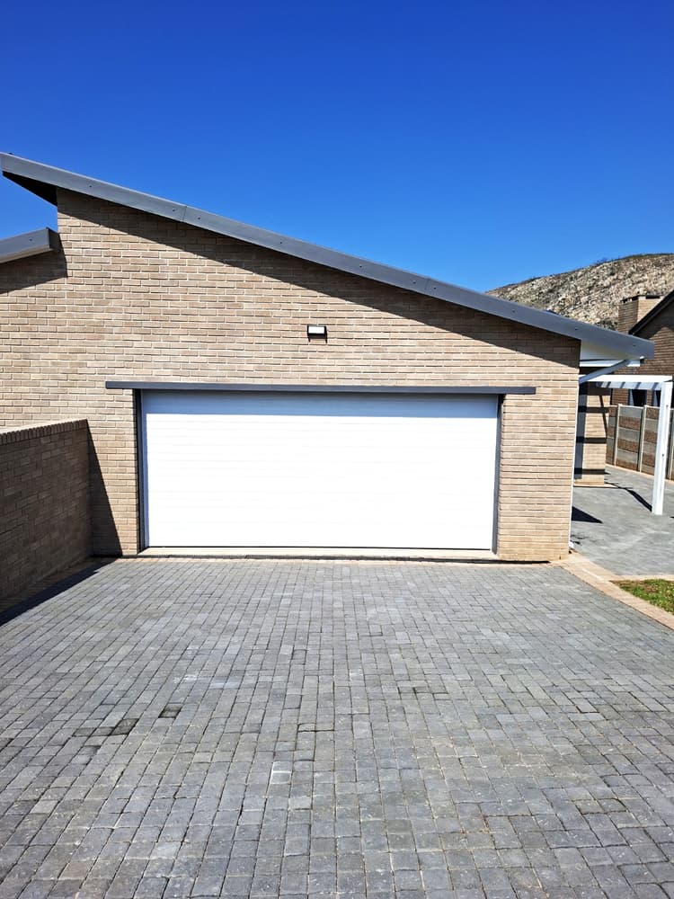 Main property image