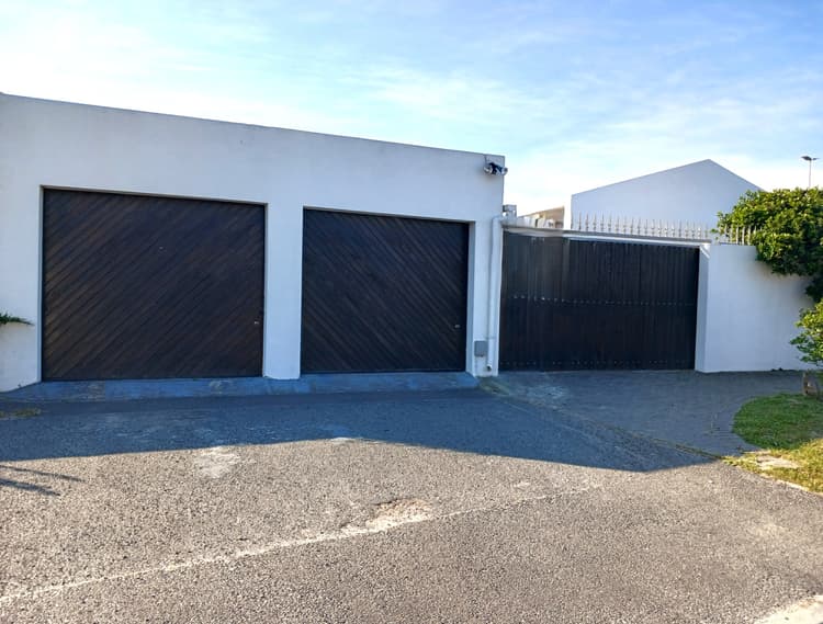 Main property image