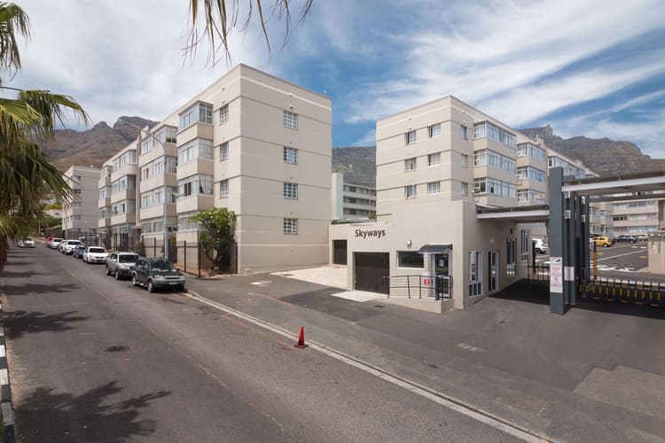 Main property image