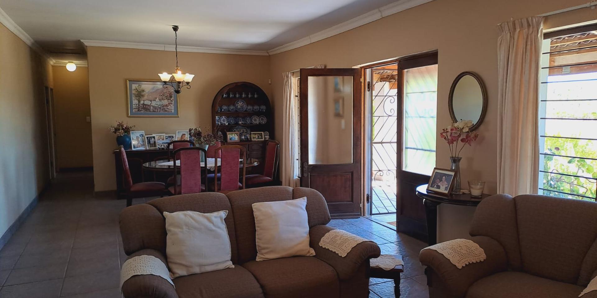 Image 3 of 6