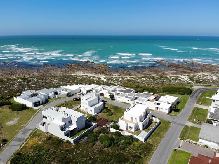 Main property image