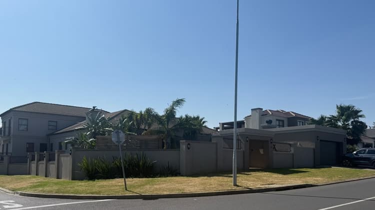 Main property image