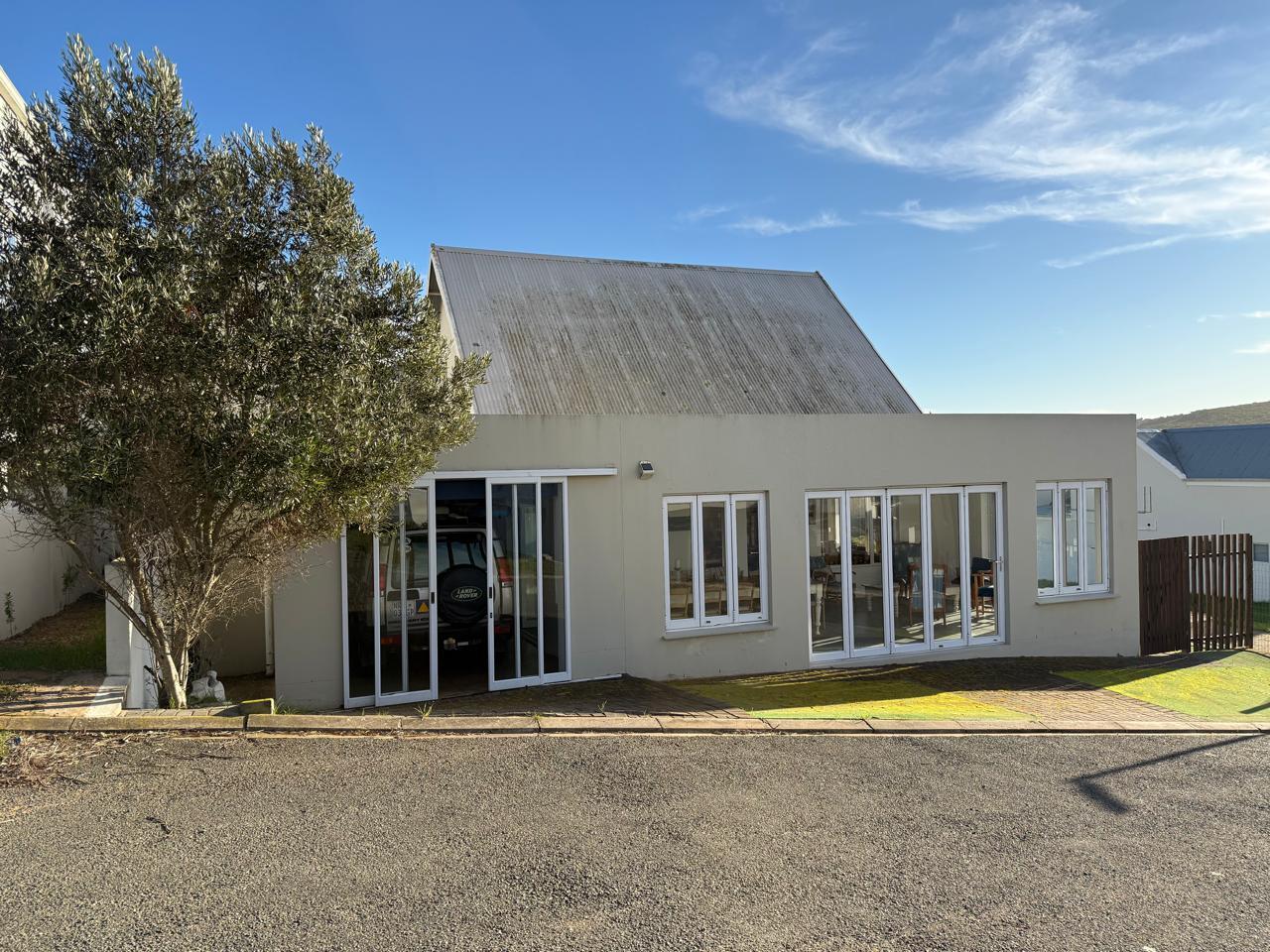 Image 2 of 6