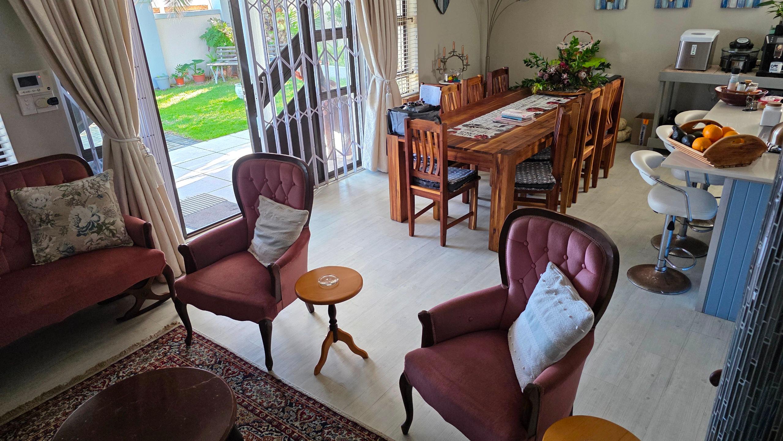 Image 4 of 6