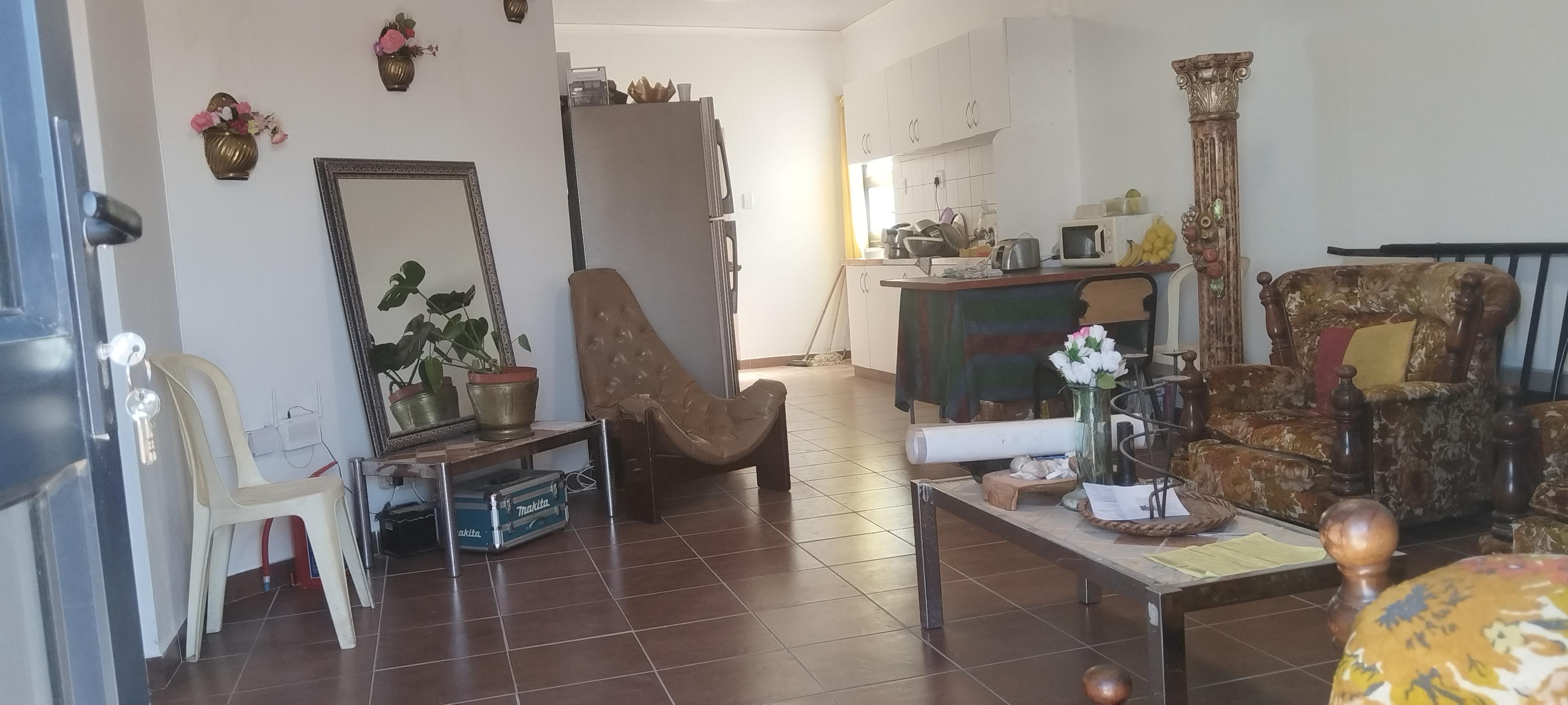 Image 2 of 6