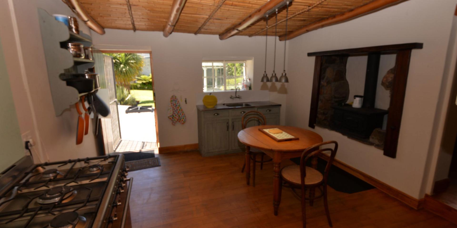 Image 4 of 6