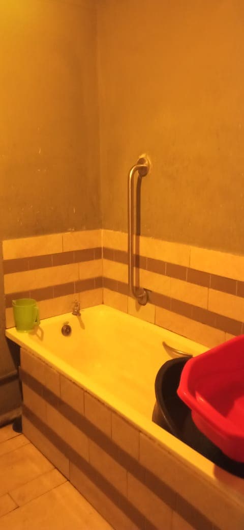 Image 5 of 6
