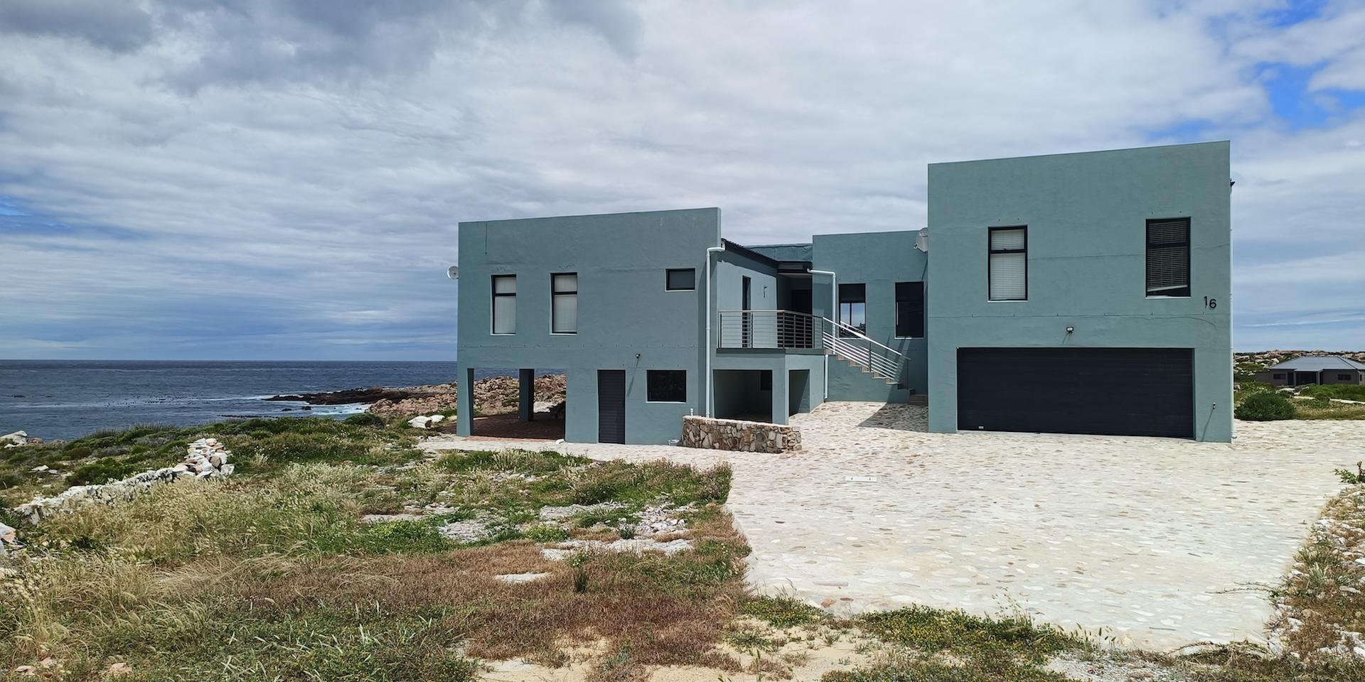 Image 2 of 6