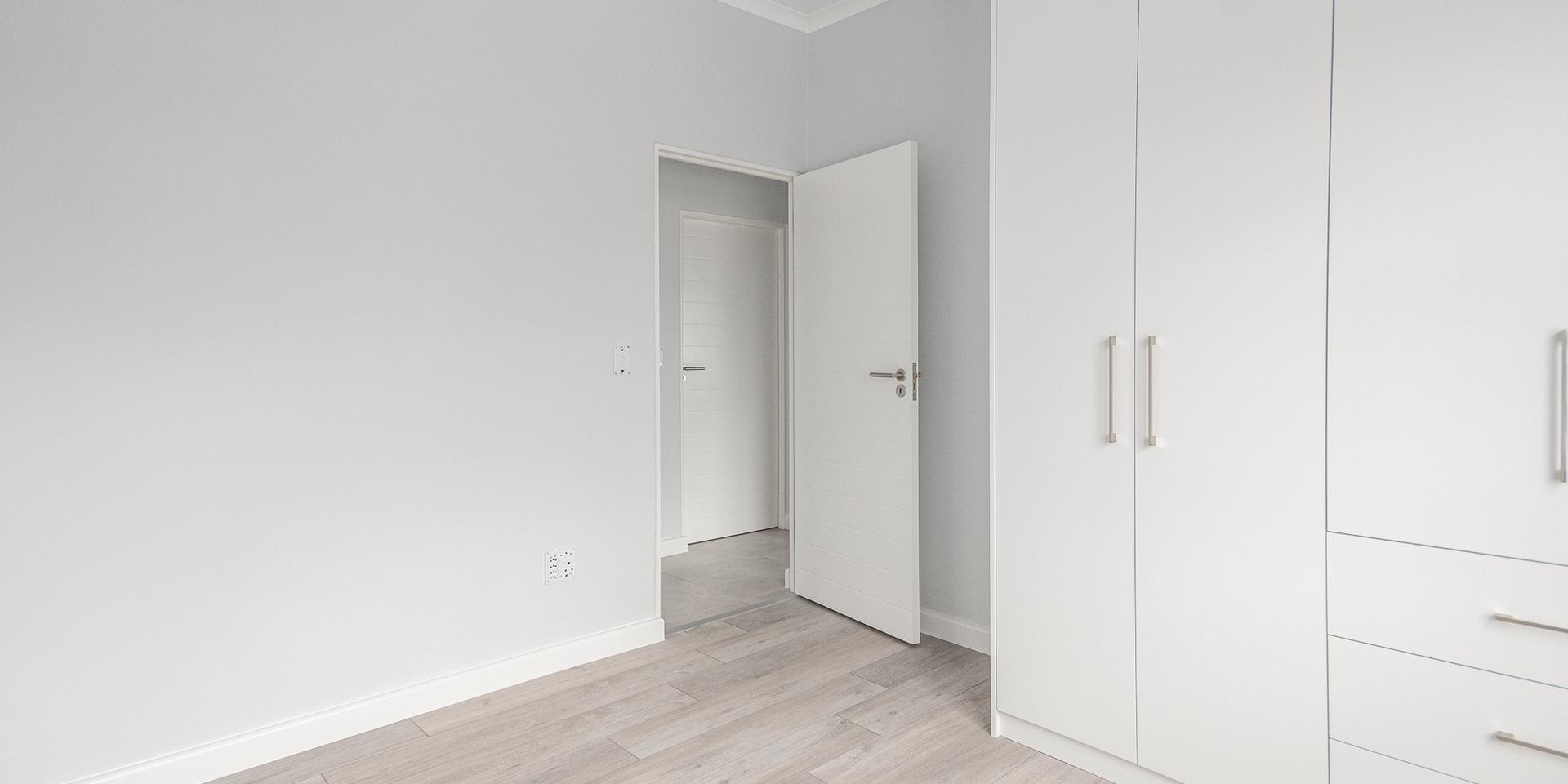 Image 5 of 6