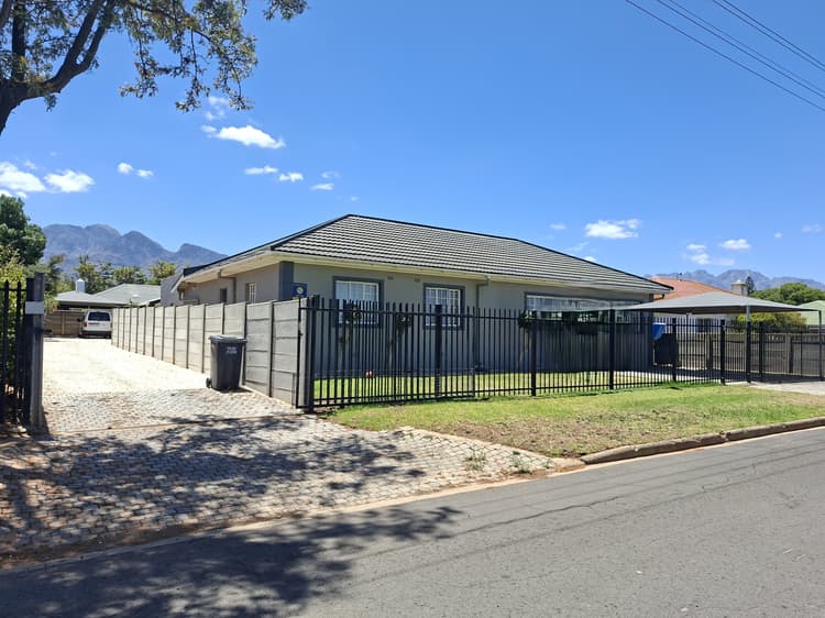 Main property image