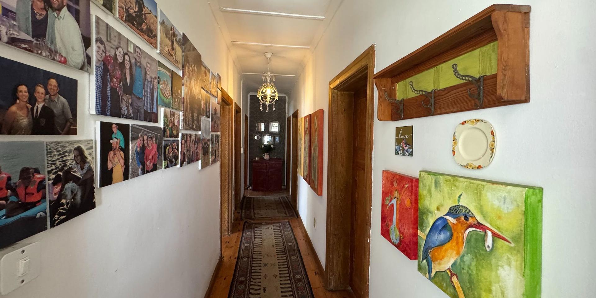 Image 4 of 6