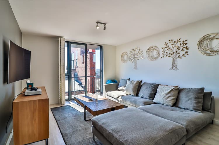 Main property image