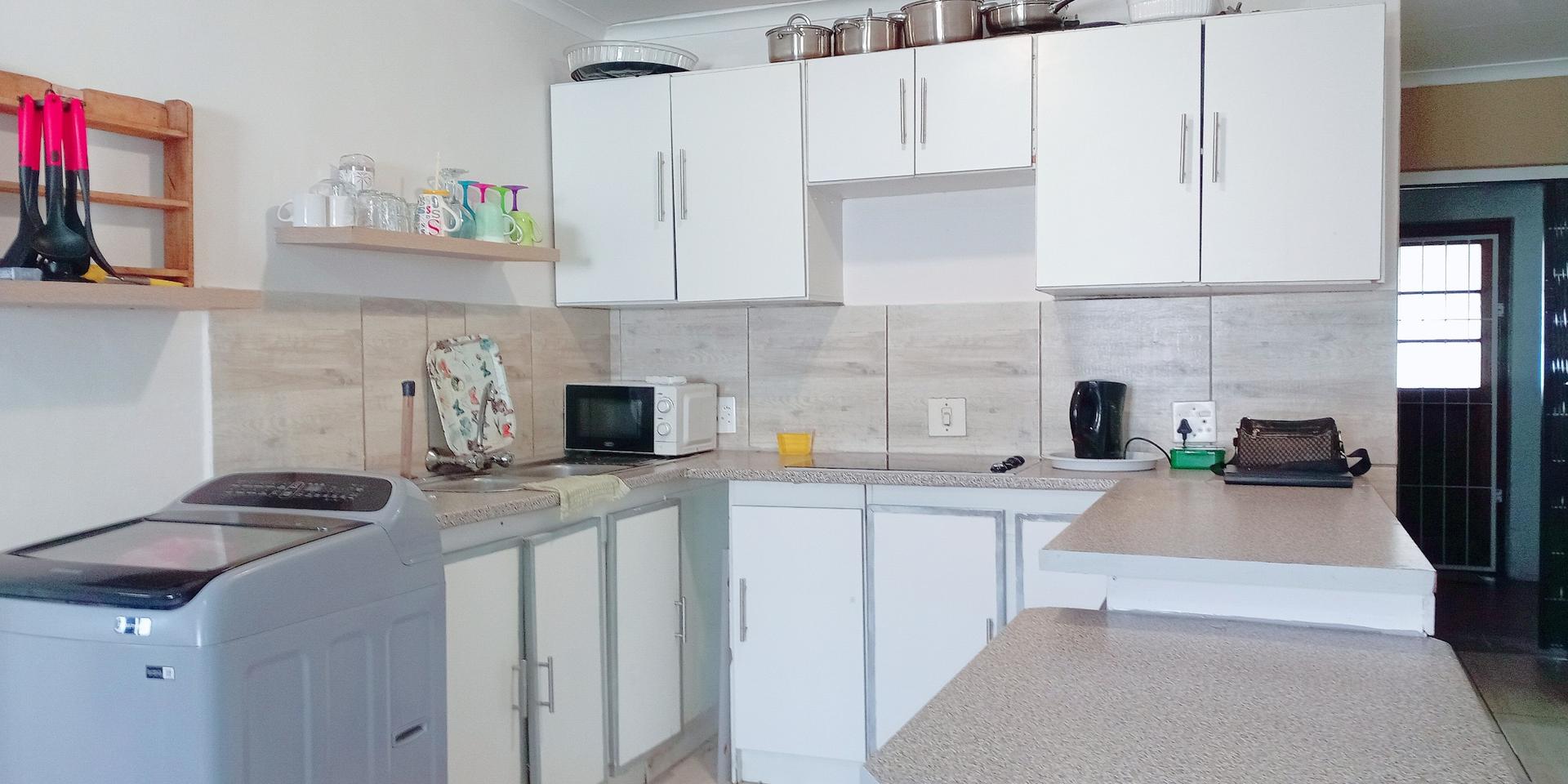 Image 5 of 6