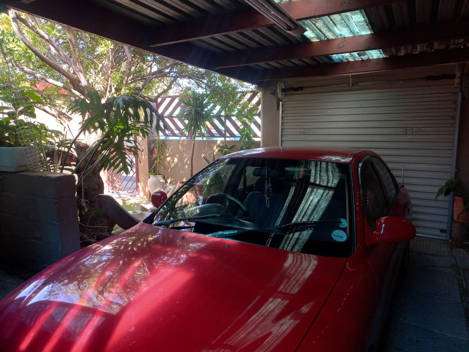 Image 4 of 6