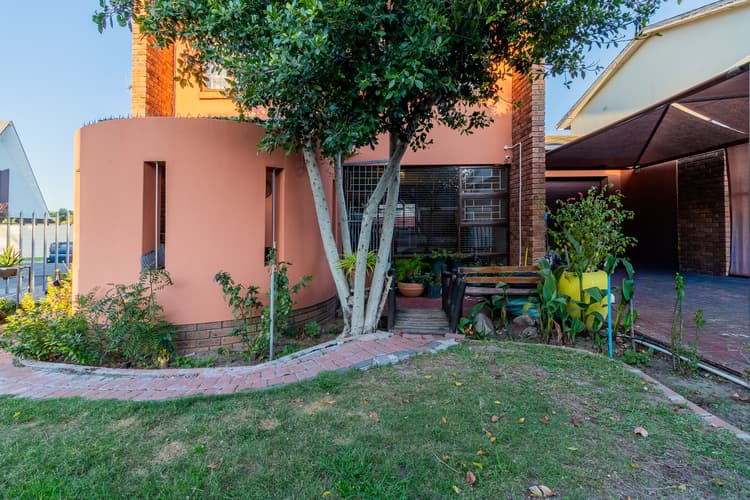 Main property image