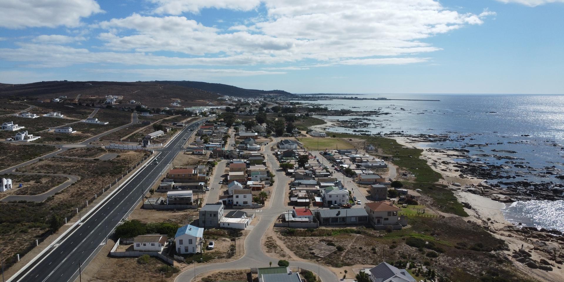 Image 4 of 6