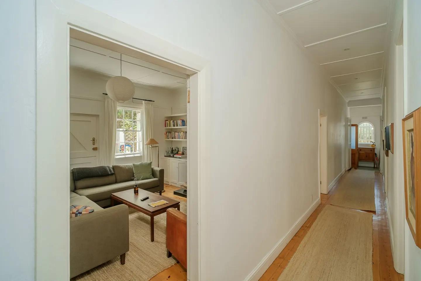 Image 4 of 6