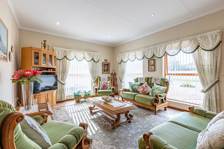 Main property image