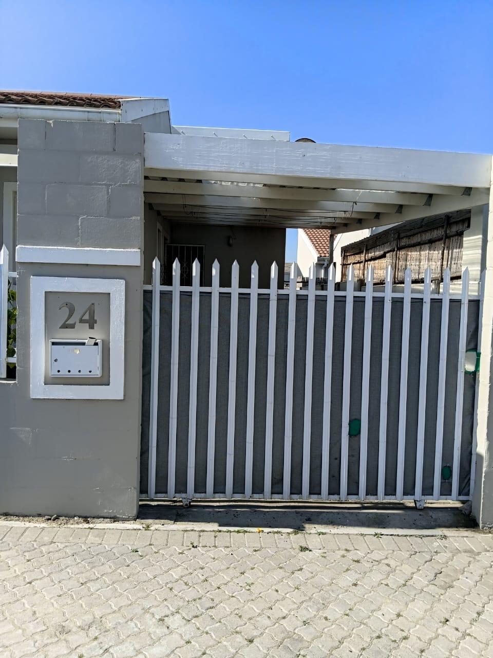 Image 2 of 6