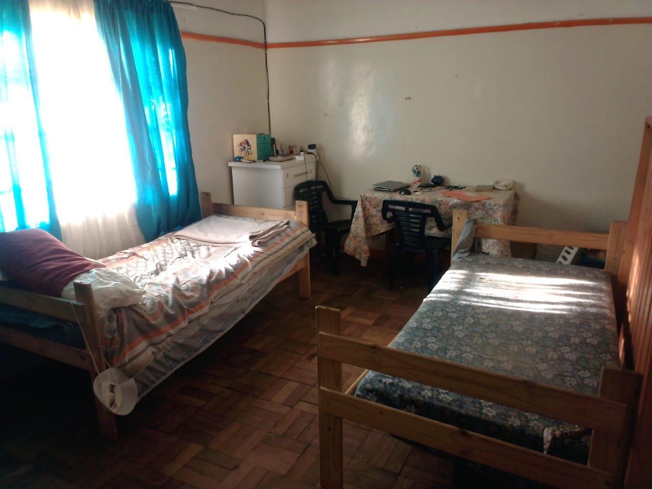 Image 3 of 6