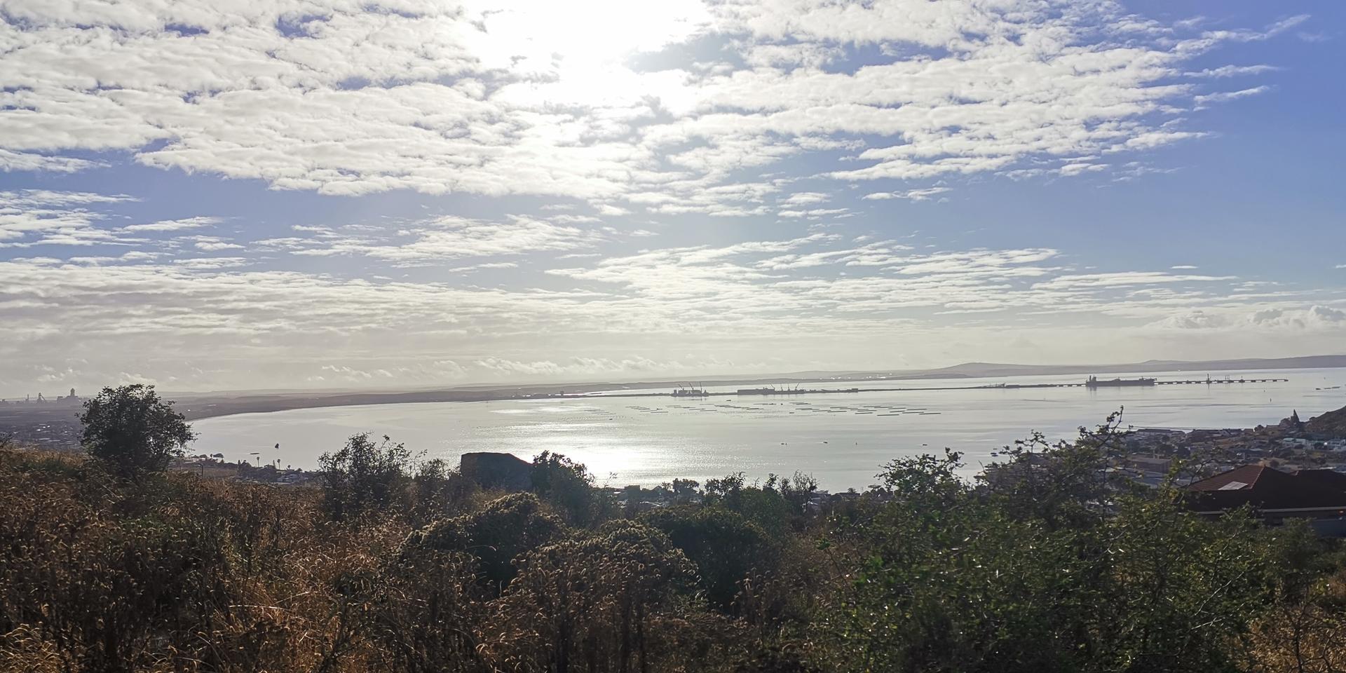 Image 4 of 6