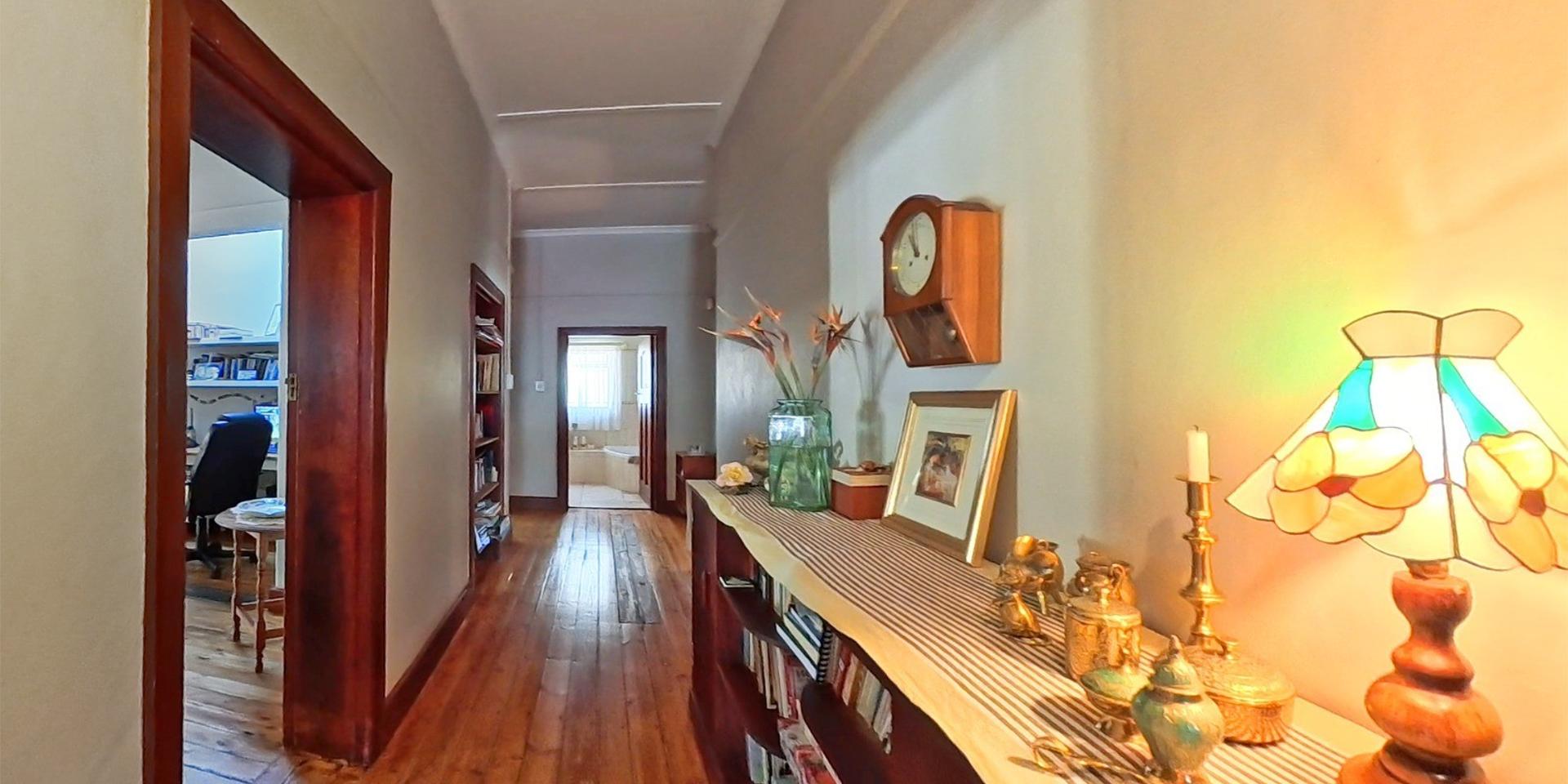 Image 4 of 6