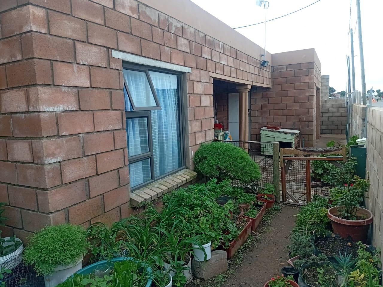 Image 3 of 6