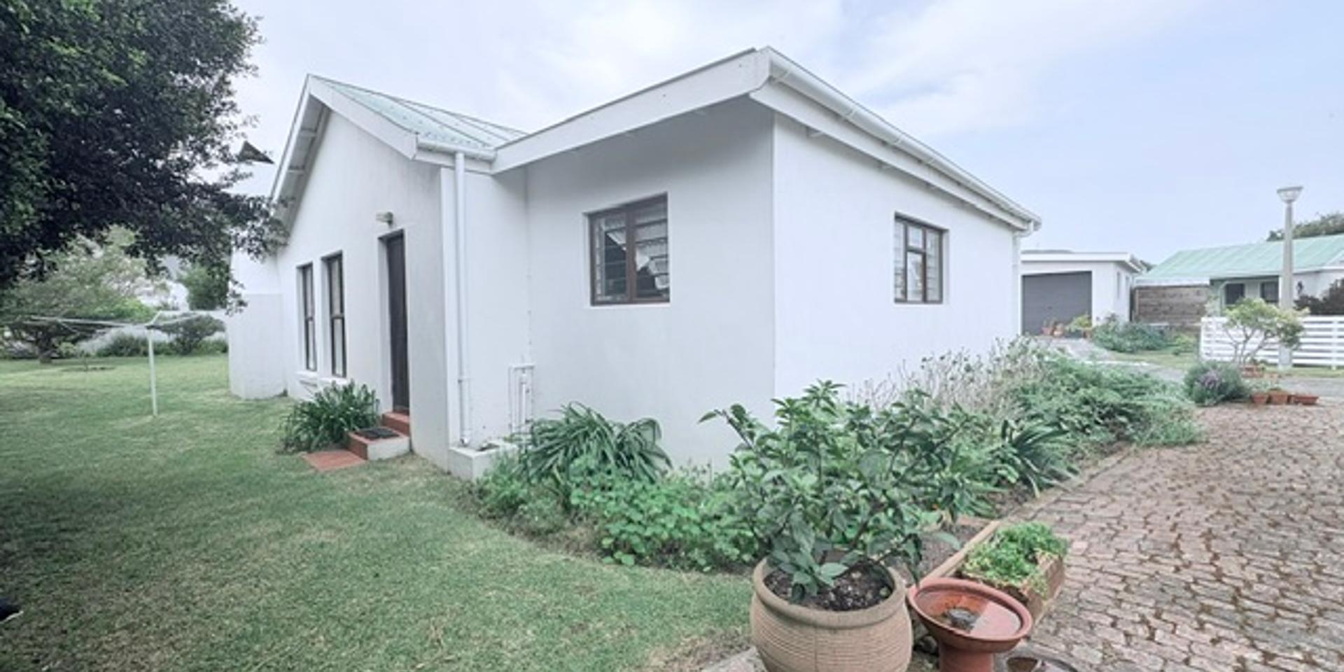 Image 2 of 6