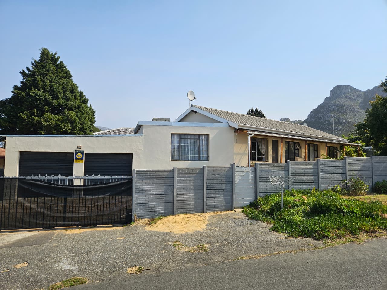 Image 1 of 6