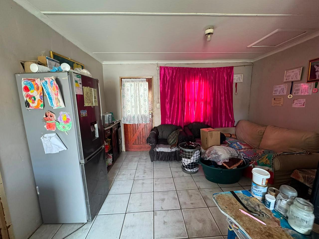 Image 2 of 6