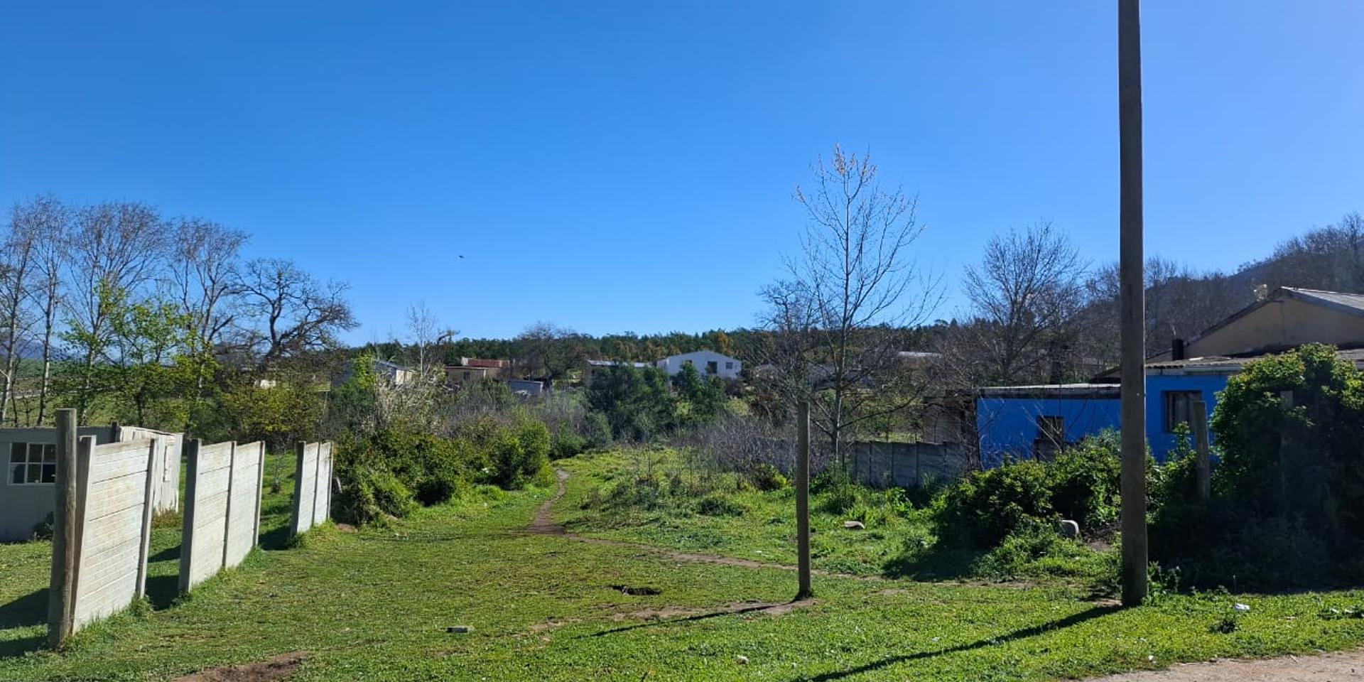 Image 2 of 6
