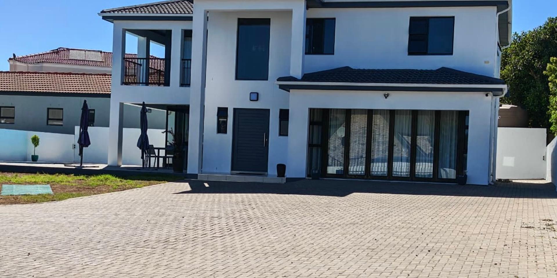 Image 2 of 6