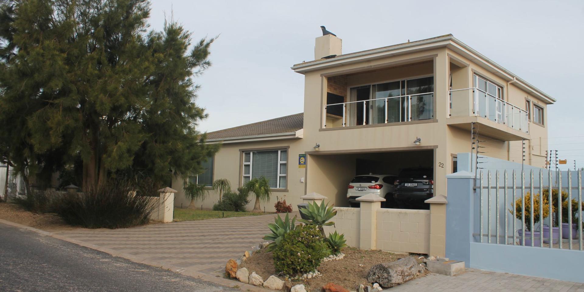 Image 1 of 6
