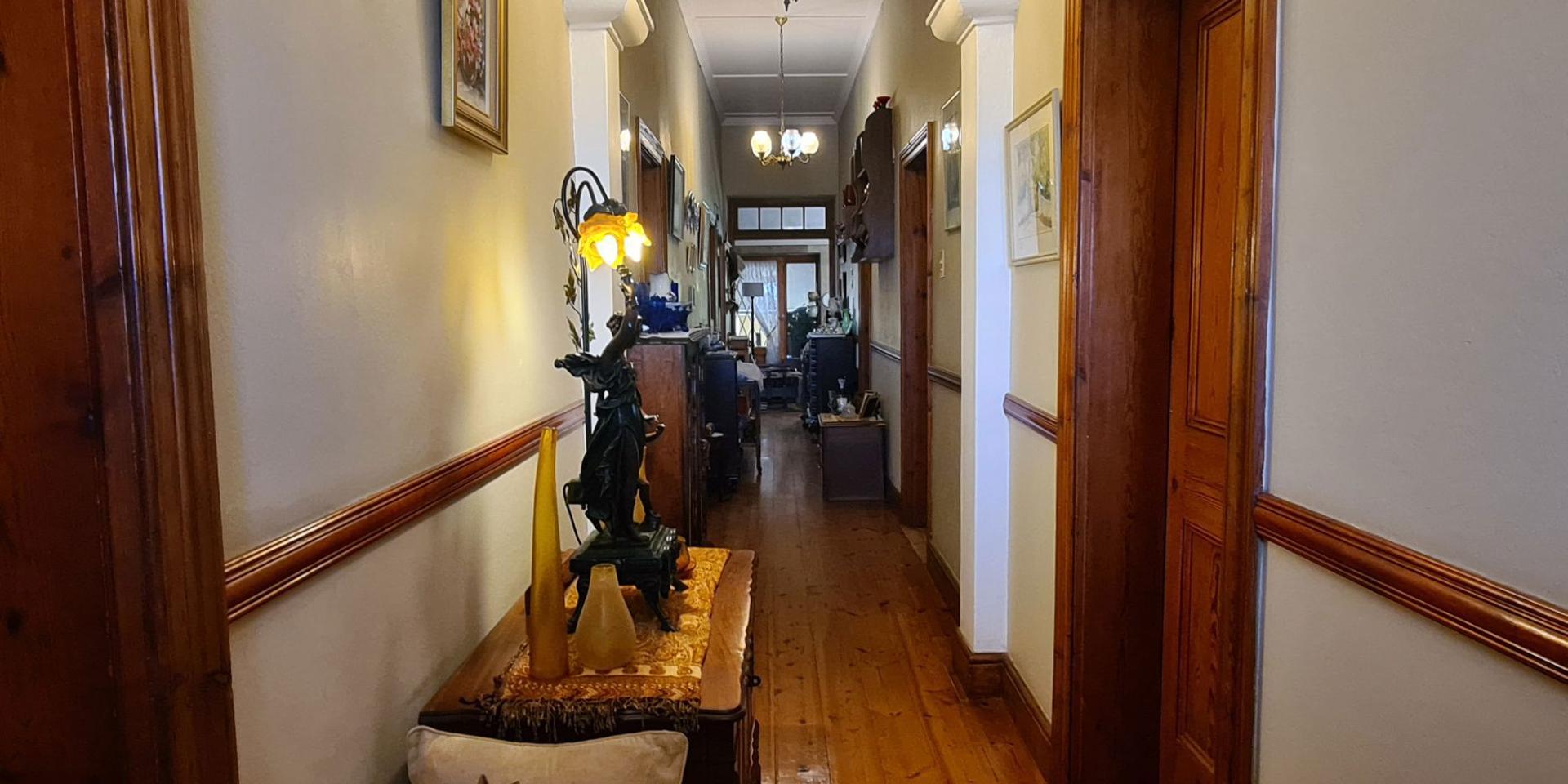Image 3 of 6